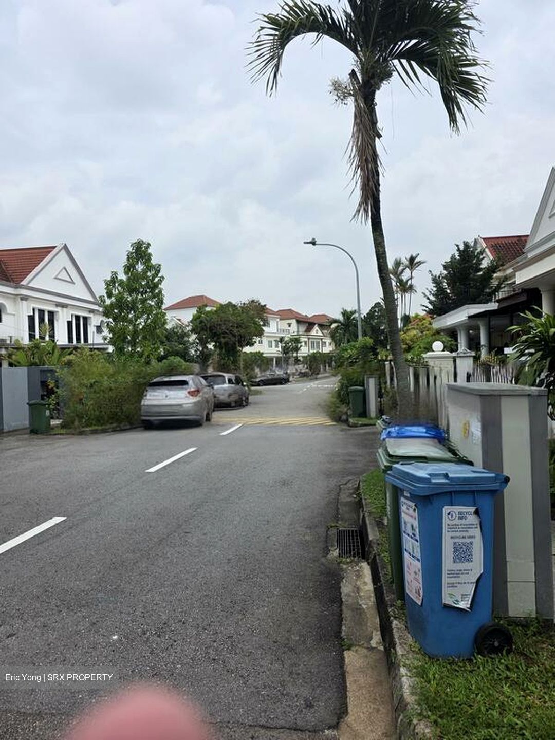 Stratton Drive (D28), Terrace #486340751